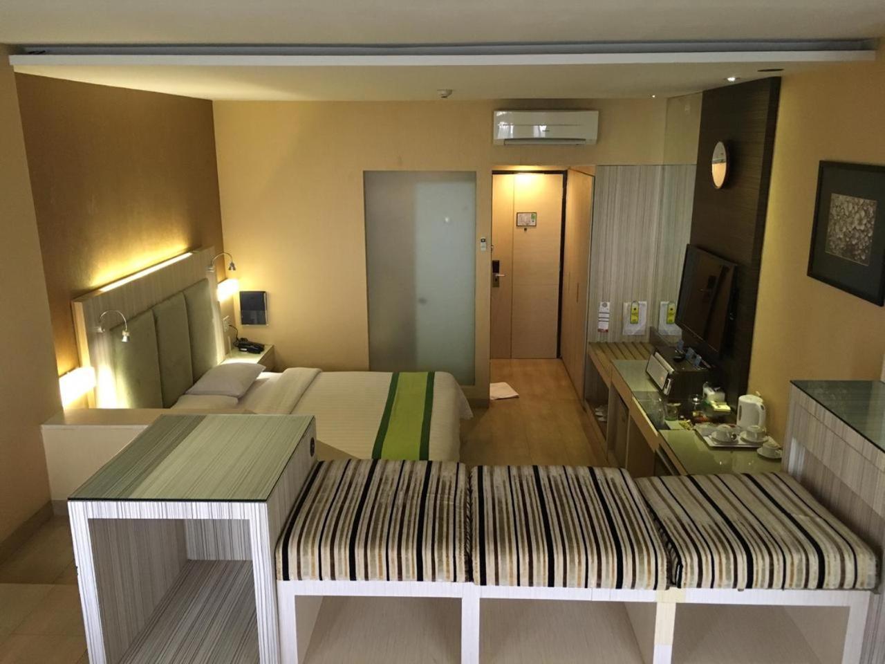 Hotel Wisata Niaga Purwokerto Zewnętrze zdjęcie