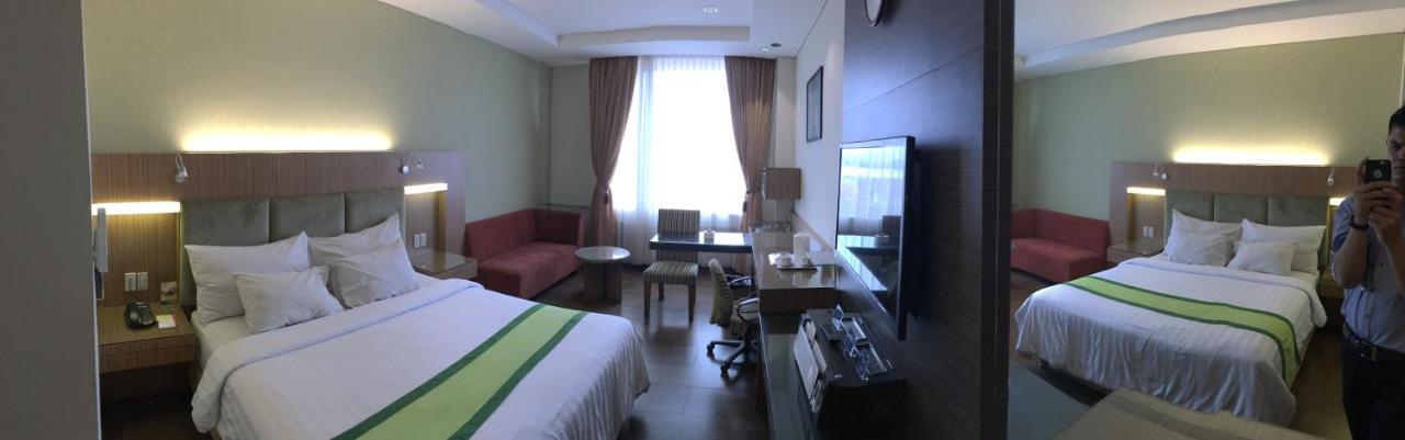 Hotel Wisata Niaga Purwokerto Zewnętrze zdjęcie