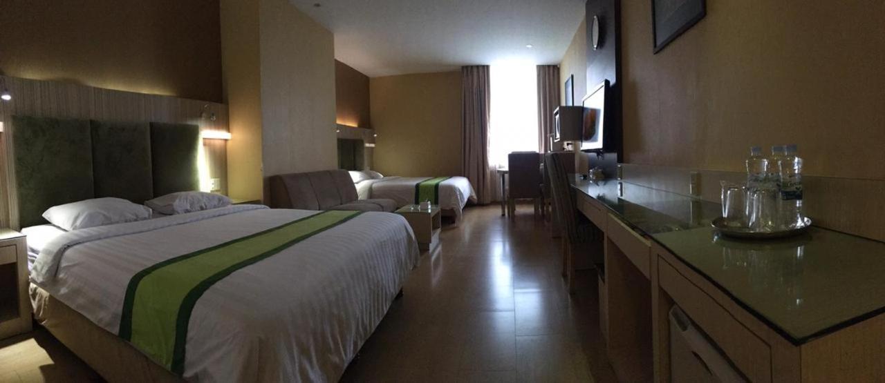 Hotel Wisata Niaga Purwokerto Zewnętrze zdjęcie